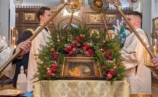 Високопреосвященніший Митрополит Климент очолив святкові богослужіння у день Різдва Христового