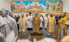 У день пам’яті рівноапостольної Ніни митрополит Климент очолив  Літургію в академічному храмі КДАіС