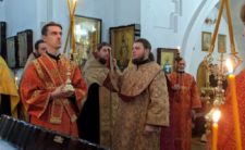 Митрополит Климент очолив традиційний щотижневий молебний спів святителю Миколаю у кафедральному соборі