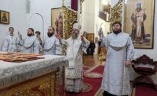 У Навечір’я Різдва Христового митрополит Климент звершив Божественну літургію та Різдвяну вечірню у кафедральному соборі