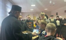 Єпископ Феодосій з різдвяним вітанням відвідав вихованців НРЦ у с. Удайці Прилуцького району